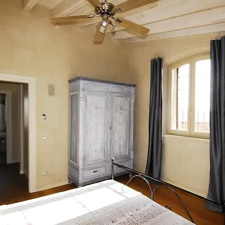 Apartman Mansarda Della Robbia